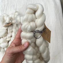 Load image into Gallery viewer, Sumptuous Fluff Wool Top (undyed)