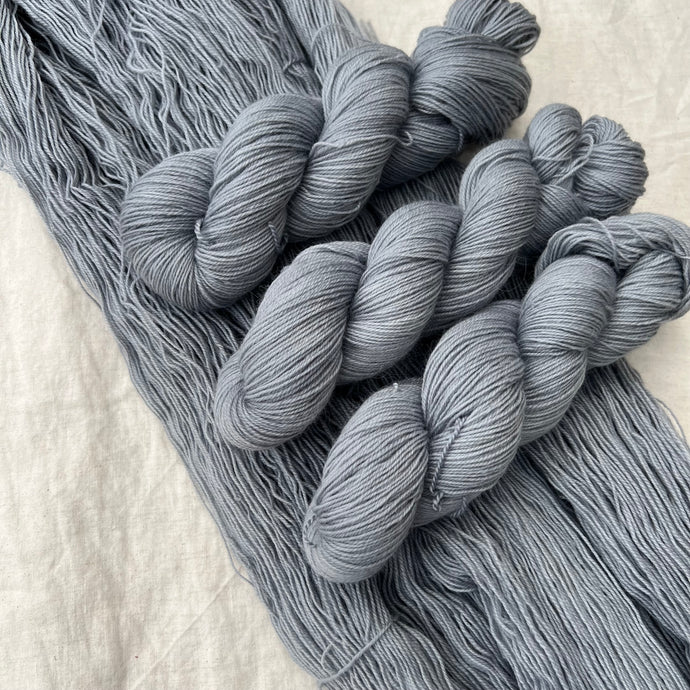 Dove ⎈ Old Salt - No Nylon Sock