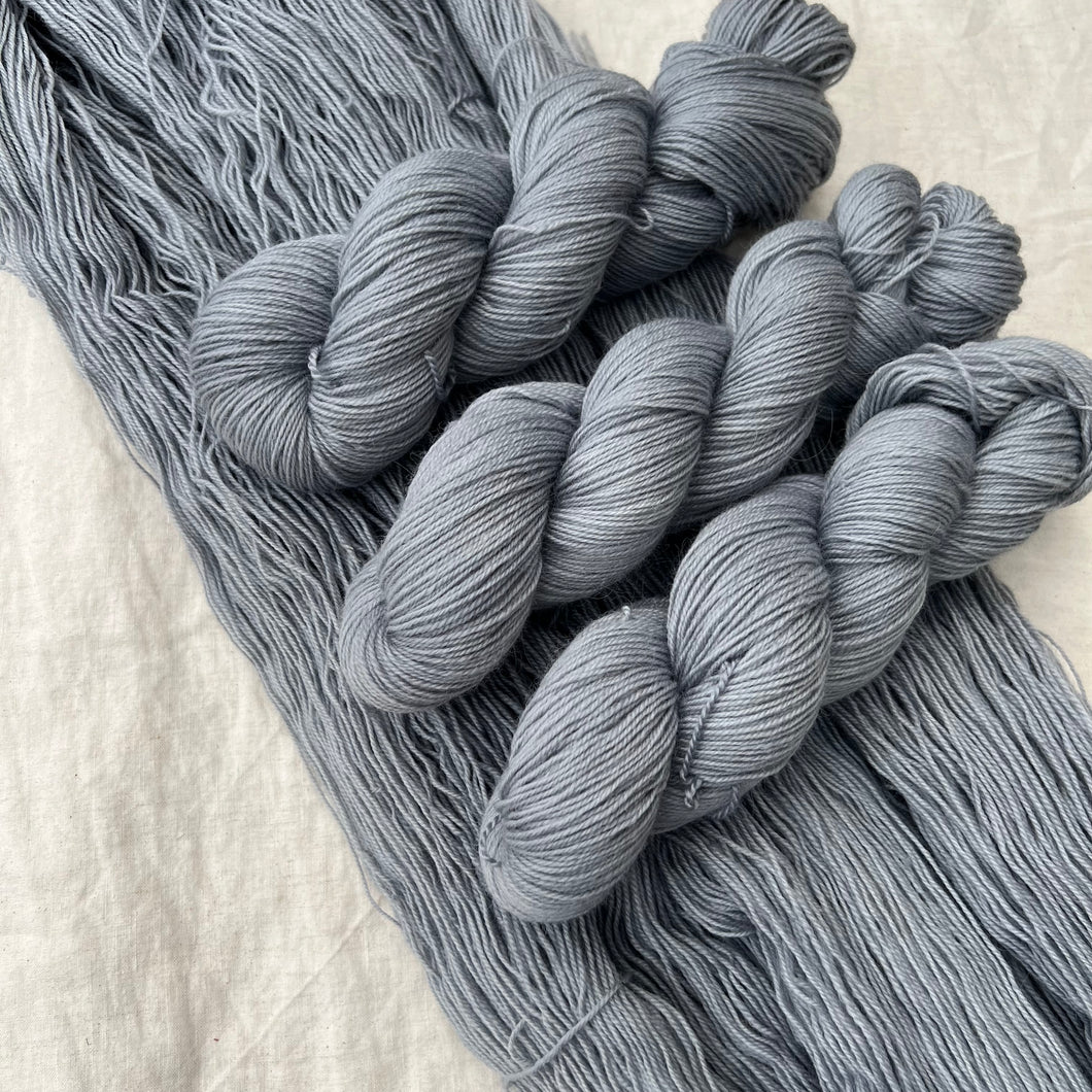 Dove ⎈ Old Salt - No Nylon Sock